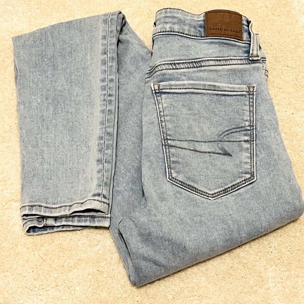 +Ladies American Eagle High Rise Jegging Blue Jean+